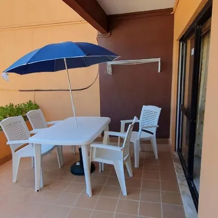 Amazing Balcony Pool View In Apartmán *